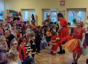 Bal karnawałowy