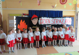 Występ dzieci z grupy Misie.