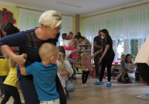 Tańce z rodzicami.
