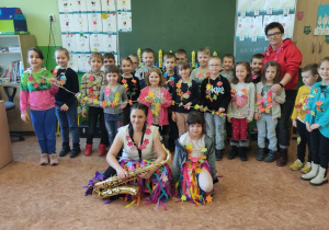 Słoneczka podczas wizyty w szkole z okazji Dni Otwartych.