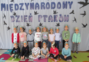 Międzynarodowy Dzień Ptaków grupa Biedronek.