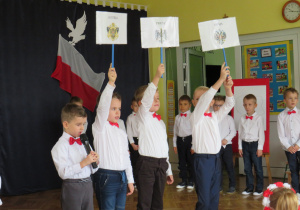 Dzieci reprezentujący zaborców