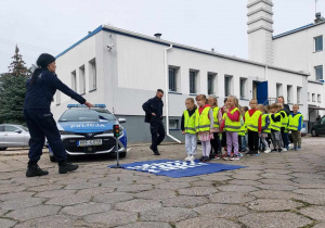 Nauka bezpiecznego przechodzenia przez ulicę