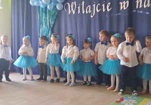 Występ maluchów z okazji Pasowania na Przedszkolaka