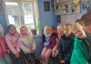 Słoneczka wewnątrz staropolskiej chaty