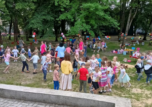 Wspólne zabawy muzyczno-ruchowe