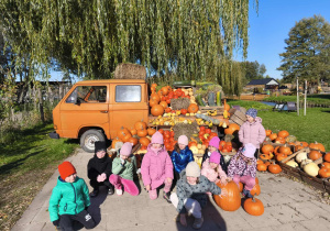 Smerfy na farmie dyniowej