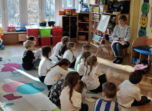 "Cala Polska Czyta Dzieciom" w grupie Smerfów