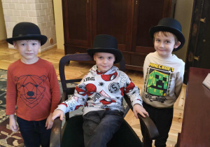 Mali dżentelmeni ze Słoneczek