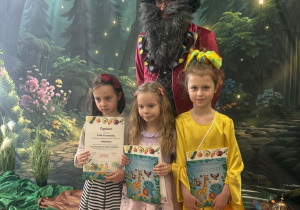 Nasze uczestniczki konkursu plastycznego