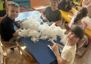 Etap wypychania króliczków