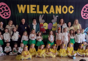 Wspólna zdjęcie z gośćmi