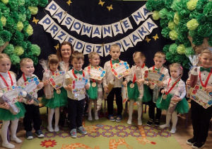 Z Panią Dyrektor po pasowaniu