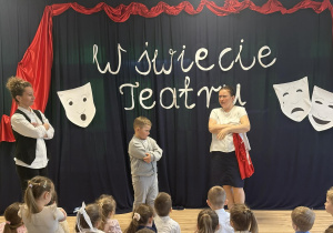 Zabawa w aktorów, czyli pokazywanie emocji