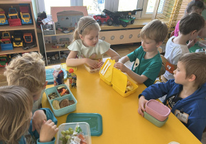 Dzień drugiego śniadania w grupie Biedronek
