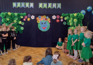 Spotkanie wandali i leśnych duszków