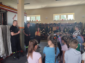 Misie i Biedronki z wizytą w placówce Ochotniczej Straży Pożarnej w Bełchatowie